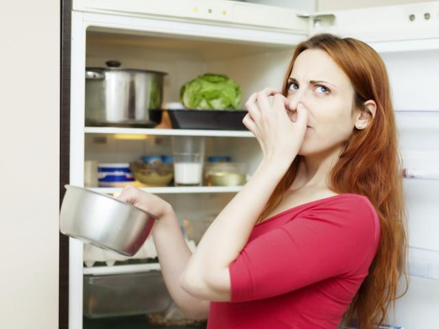 Cách khử mùi hôi trong tủ lạnh Hitachi nhanh chóng và hiệu quả