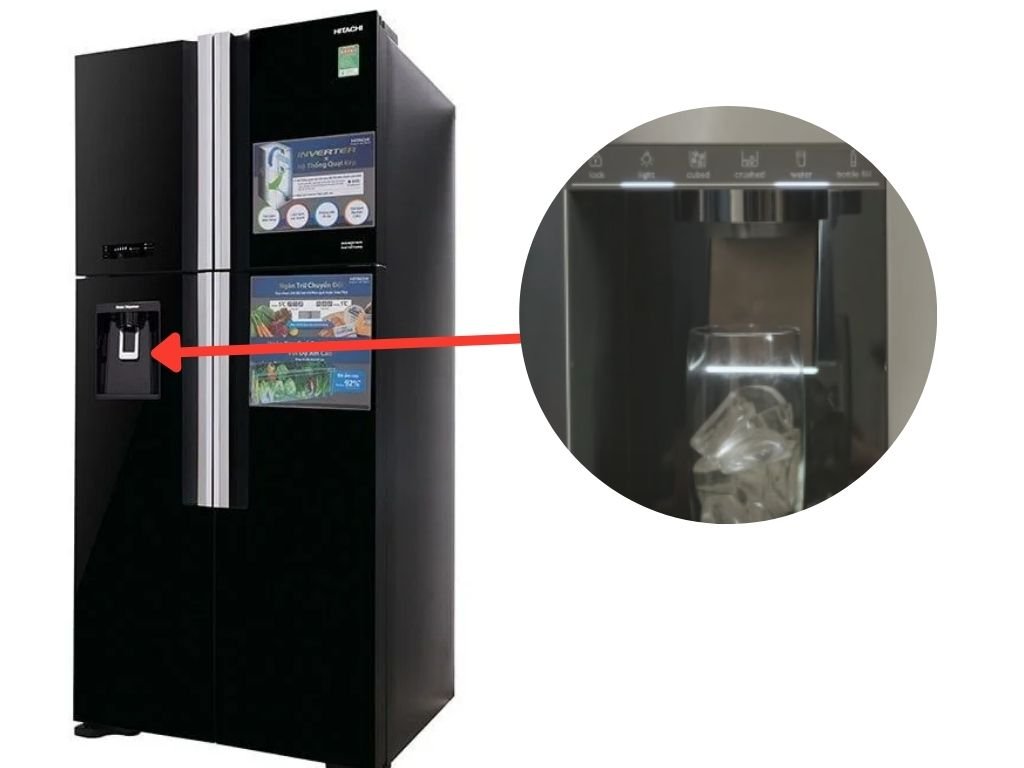 Tủ lạnh Hitachi với thiết kế vòi lấy nước và đá bên ngoài